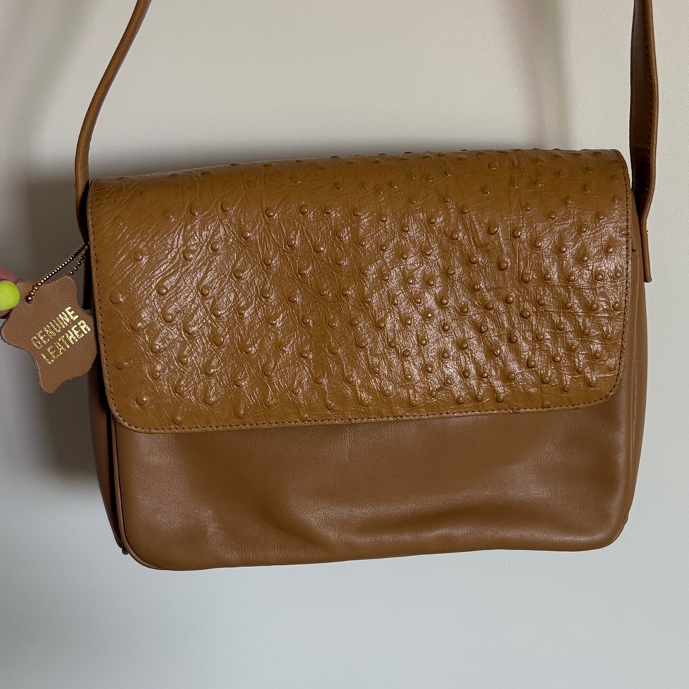 Giani Bernini Tan Crossbody Bag - Picture 3 of 7